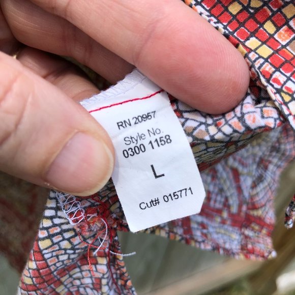Tori Richard Men's Shirt Rust Red Mosaic Print Cotton Lawn Hawaiian Size L - Picture 11 of 11